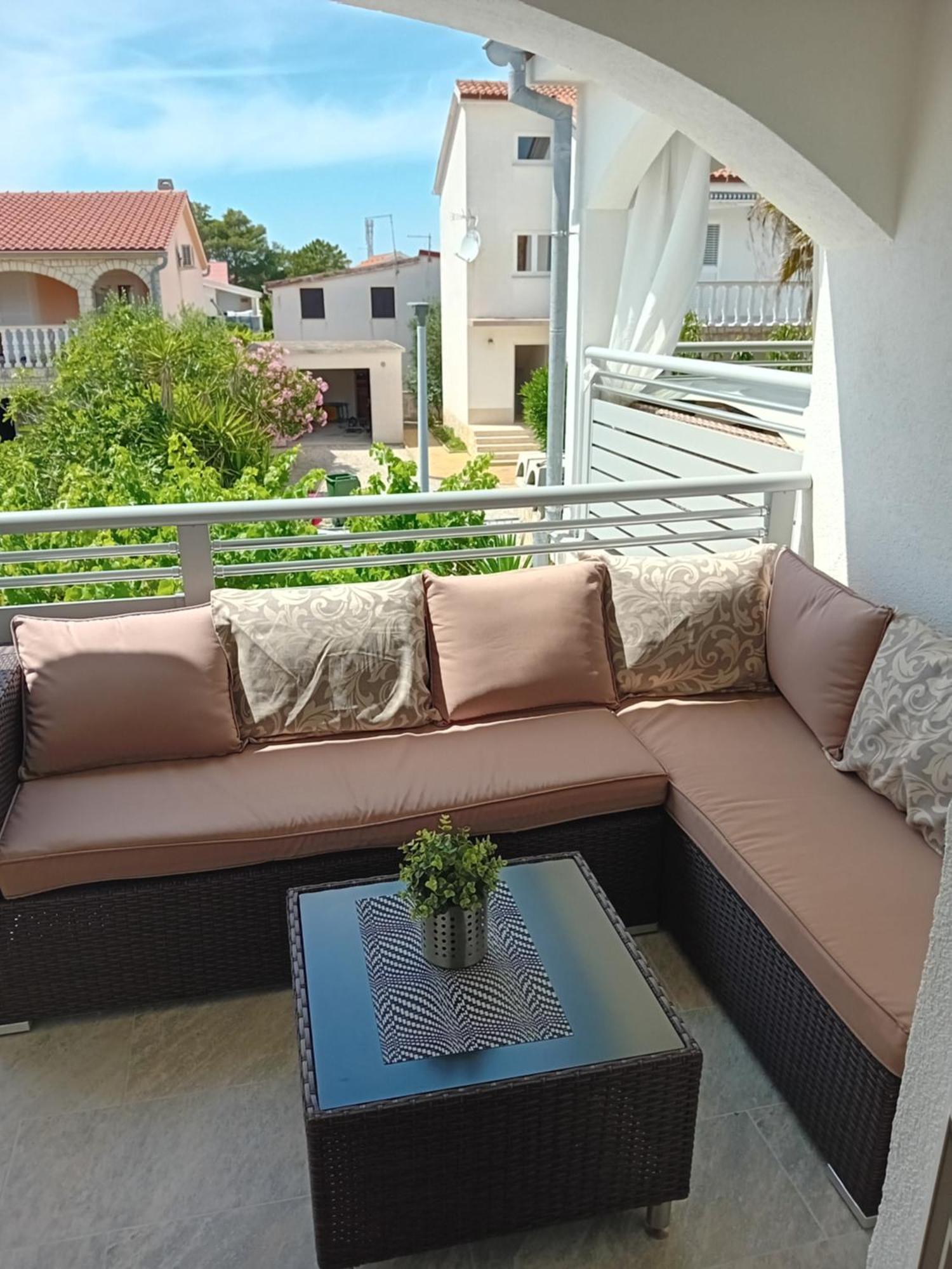 Apatmani Peternel Apartment Вир Екстериор снимка