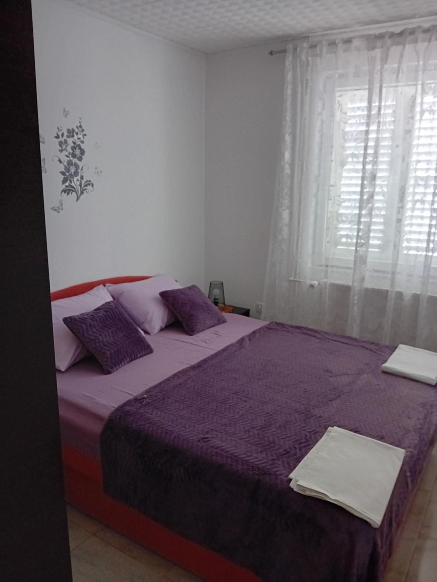 Apatmani Peternel Apartment Вир Екстериор снимка