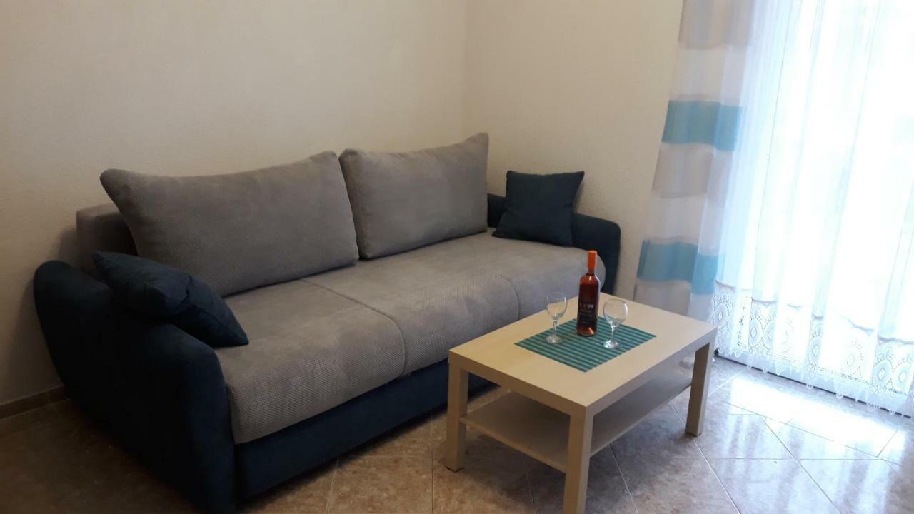 Apatmani Peternel Apartment Вир Екстериор снимка